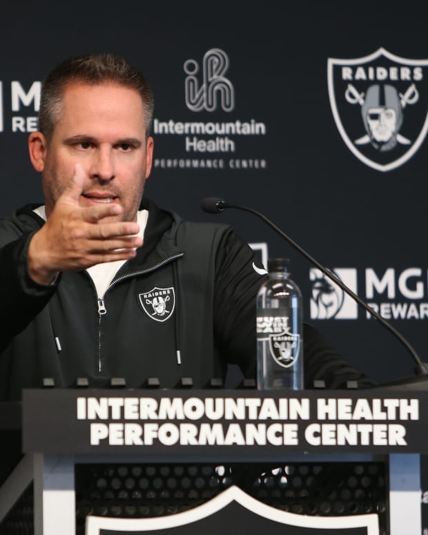 Josh McDaniels-2